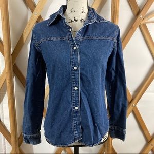 🔴 Levi’s Vintage Button Down Shirt